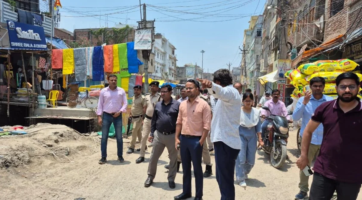 मानसून के दौरान जलजमाव की समस्या से निपटने को ले डीएम ने निरीक्षण कर सभी संबंधित एजेंसियों को समन्वित कार्रवाई का दिया निर्देश