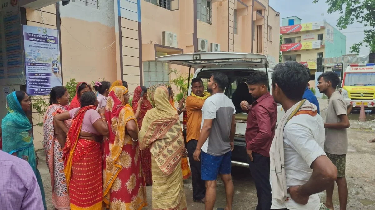 ओवरटेक करने के दौरान बोलेरो ने महिला को रौंदा ; मौत के बाद मचा कोहराम