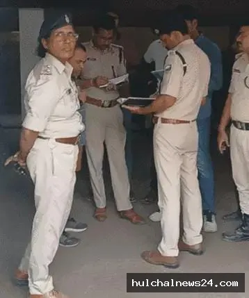 रिटायर्ड असिस्टेंट कमिश्नर को बेटे के सामने ही अपराधियों ने गोलियों से भूना ; 5 घंटे जाम रहा आरा-पटना रोड