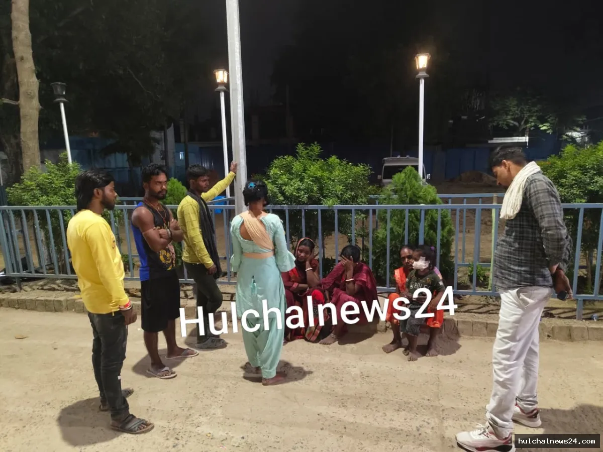 मेला घूम कर लौट रहे पति की मौत ; पत्नी व बच्चा गंभीर, भर्ती