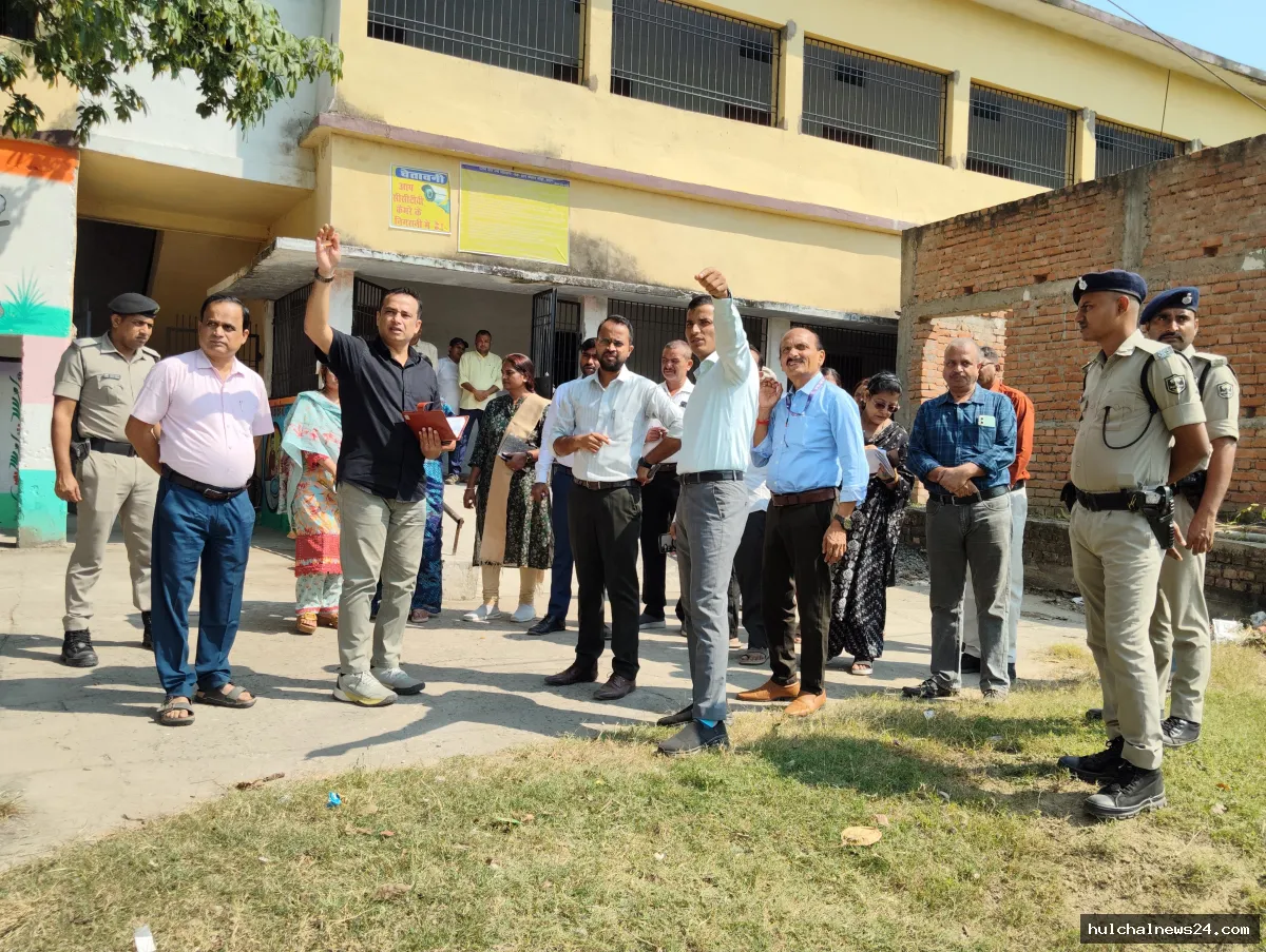 जिलाधिकारी ने ददन सिंह उच्च विद्यालय सह इंटर कॉलेज, मांझी का निरीक्षण कर शैक्षणिक व्यवस्था, स्मार्ट क्लास प्रयोगशाला को सुदृढ़ करने का दिया निर्देश