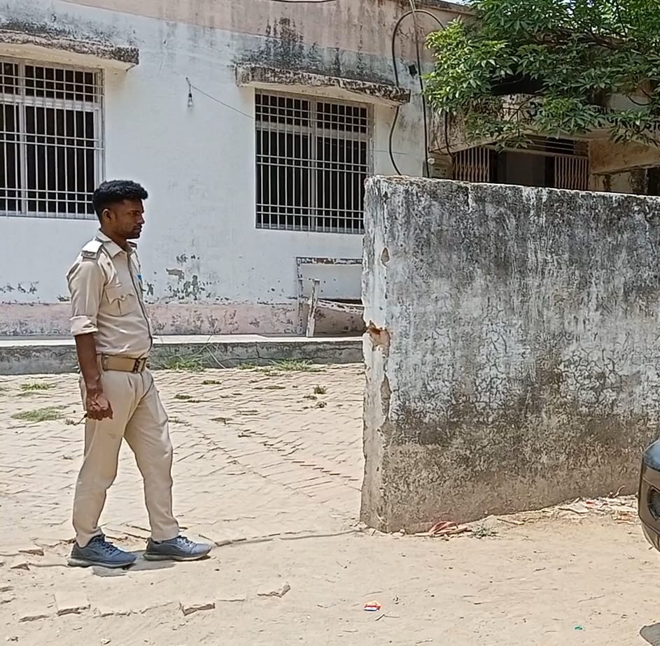 छपरा के गड़खा चंवर में हत्या कर फेंके गये अधेड़ का शव बरामद