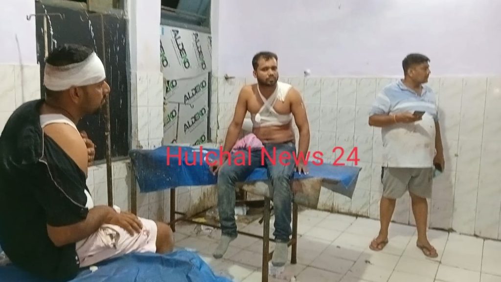 छपरा के इसुआपुर में मिट्टी भराई के विवाद में दो पक्षों के बीच चाकूबाजी ; दोनों तरफ से पांच व्यक्ति गंभीर रूप से जख्मी