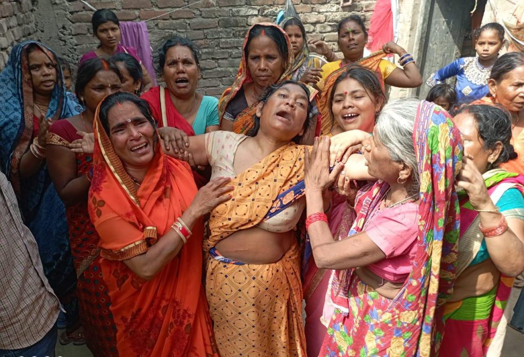 छपरा के बस कंडक्टर की गोपालगंज में संदेहास्पद मौत ; परिजनों ने जाहिर की हत्या की आशंका