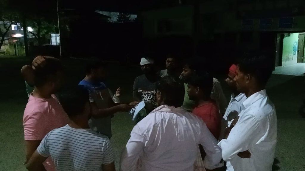 छपरा में बहन की शादी का कार्ड बांट कर लौट रहे बाइक सवार दो युवकों की मौत ; तीसरे की स्थिति गंभीर