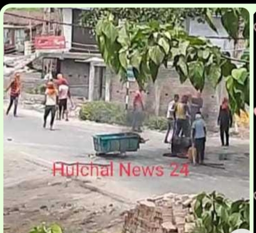 छपरा में पेट्रोल पंप पर हमला करने वालों पर उपद्रवियों को पुलिस ने खदेड़ा ; सड़क पर टायर जलाकर किया प्रदर्शन ; पुलिस ने छोड़े आंसू गैस के गोले