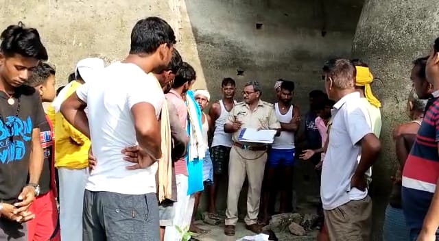 छपरा के मांझी नहर पुल से गिरकर एक युवक की मौत ; हत्या या कुछ और जांच में जुटी पुलिस