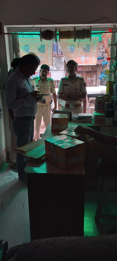 छपरा में धड़ल्ले से बिक रहा उषा कम्पनी का नकली पंखा ; कंपनी की पहल पर हुई कार्रवाई