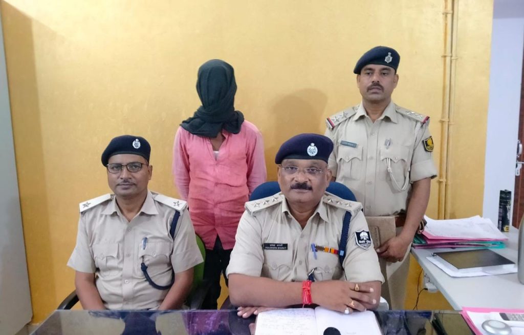 लूटे गये कोयला लदे ट्रक कांड का उद्भेदन कर पुलिस ने एक अपराधी को किया गिरफ्तार
