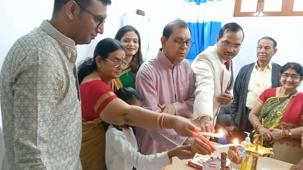 लाइफ केयर हॉस्पिटल में कार्डियोलॉजी के बाद यूरोलॉजी फैकेल्टी का मुजफ्फरपुर के डीएम ने दीप प्रज्वलित कर किया शुभारंभ