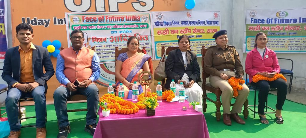 बेटियों को सीता व बेटों को बनाएं राम : परियोजना प्रबंधक