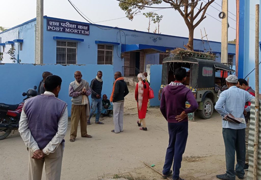 अग्निवीर की तैयारी के लिए दौड़ लगा रहे थे युवा ; अनियंत्रित टेंपो की चपेट में आने से एक की मौत, दो घायल