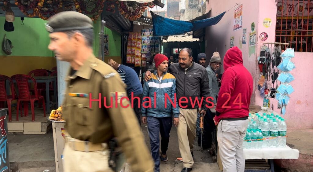 फौजी होटल पर पुलिस ने की छापेमारी ; आपत्तिजनक वस्तुएं बरामद