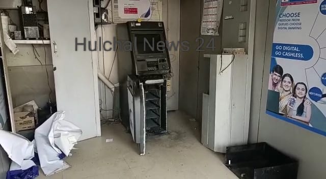 सेंट्रल बैंक एटीएम को गैस कटर से काटकर आठ लाख 75 हजार की चोरी ; रात्रि गस्ती की खुली पोल