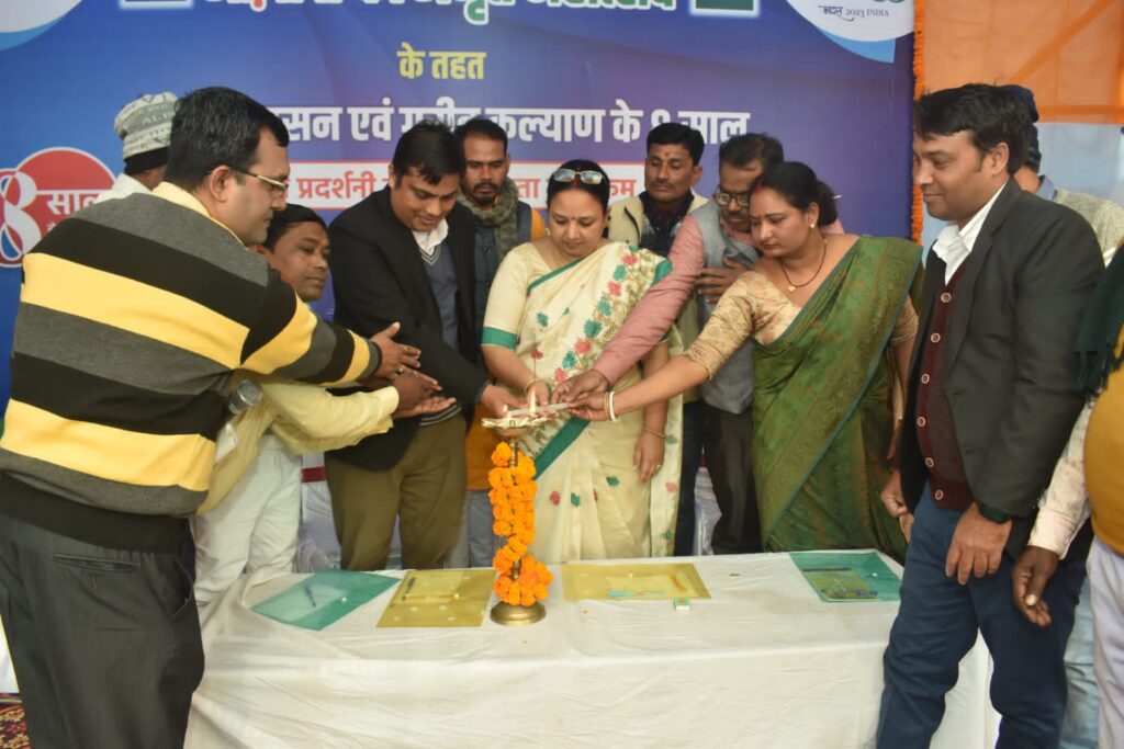 मंदार पर्वत, बौंसी में 14 से 16 जनवरी तक चलने वाले फोटो प्रदर्शनी का कटोरिया विधायक डॉ निक्की हेंब्रम ने किया उद्घाटन