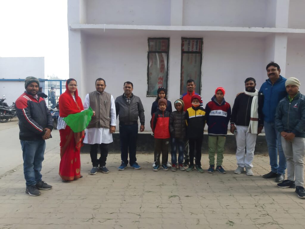 सारण के 6 खिलाड़ी राष्ट्रीय मैच खेलने तमिलनाडु के लिए हुए रवाना