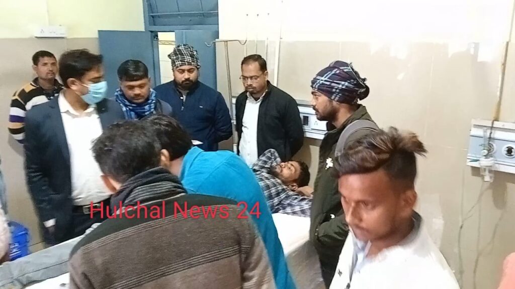 छपरा में दिनदहाड़े कर्मचारी को गोली मार लूट की घटना को अपराधियों ने दिया अंजाम ; रेफर