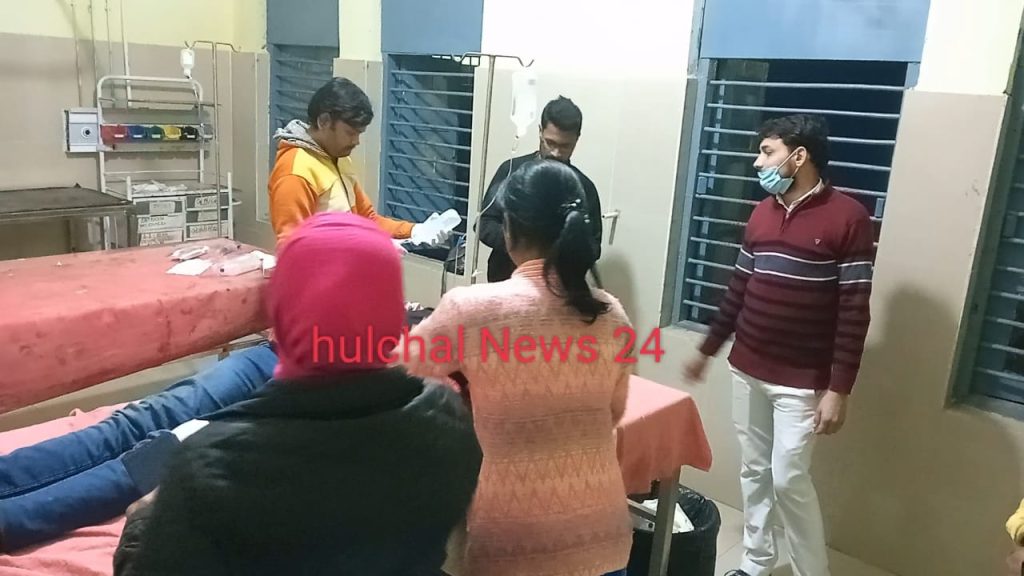 प्रेमी के संग घर से भागी किशोरी को परिवार वाले छपरा जंक्शन पर पकड़ ले गये घर तो किशोरी ने खा लिया कीटनाशक
