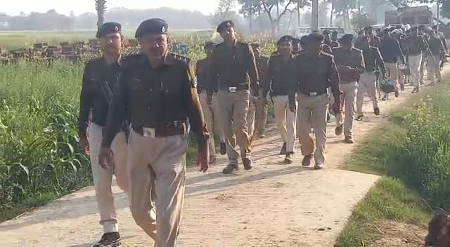 मांझी में हत्या और आगजनी के बाद पुलिस कप्तान ने थानाध्यक्ष को किया निलंबित ; अफवाह फैलाने वालों पर भी दर्ज कराई गई प्राथमिकी
