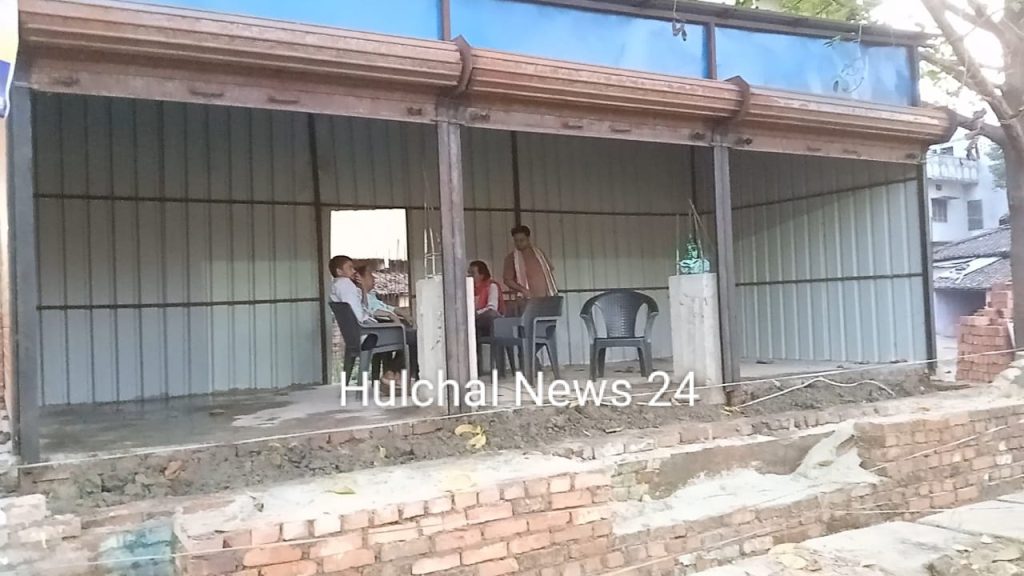 नगर निगम कर्मियों की मिलीभगत से सारण में चल रहा जमीन कब्जाने का खेल ; पैसे नहीं दिए तो सारा प्लान हो जाएगा फेल