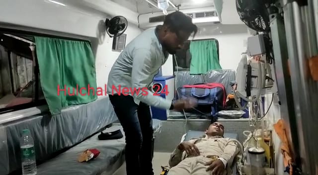 छपरा में शराब कारोबारियों ने एक पुलिसकर्मी को घेरकर बेरहमी से पीटा ; छोड़कर भागे अन्य पुलिसकर्मी ; शराब के खिलाफ छापेमारी करने गई उत्पाद विभाग की टीम