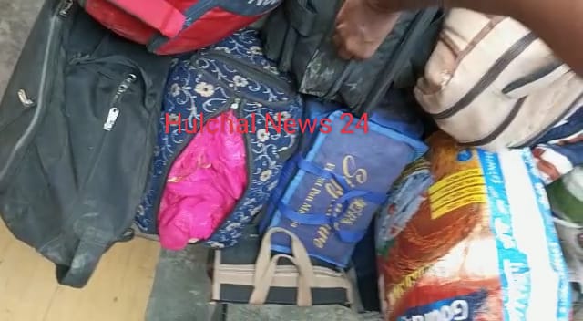 छपरा-पटना जा रही बस से भारी मात्रा में देसी-विदेशी शराब के साथ आधा दर्जन तस्कर गिरफ्तार