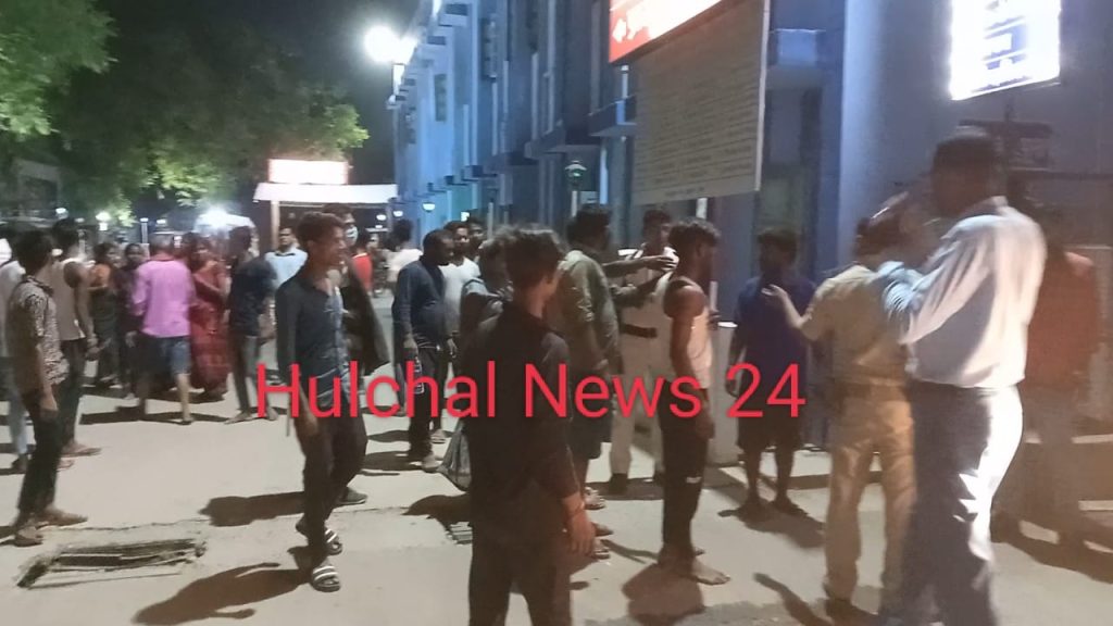छपरा शहर में दो पक्षों के विवाद के बीच चाकूबाजी में दोनों पक्षों से आधा दर्जन लोग जख्मी ; देर रात तक दोनों पक्षों में दो-तीन बार हुई झड़प, पुलिस ने लिया हिरासत में