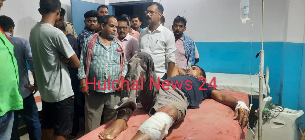 बाइक लूट के दौरान बदमाशों ने हेड मास्टर के भाई को मारी गोली ; गंभीर स्थिति में रेफर