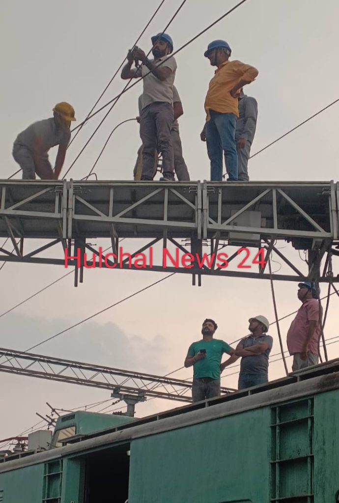 छपरा जंक्शन पर 25 हजार वोल्ट का OHE तार टूटते-टूटते बचा ; हो सकता था बड़ा हादसा