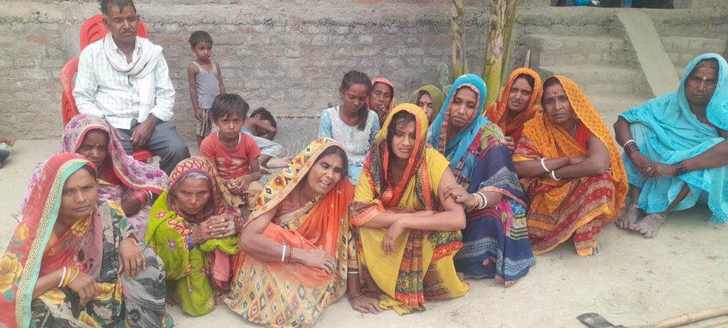 सड़क दुर्घटना में घायल घर के कमाऊ व्यक्ति की उपचार के दौरान पटना में मौत