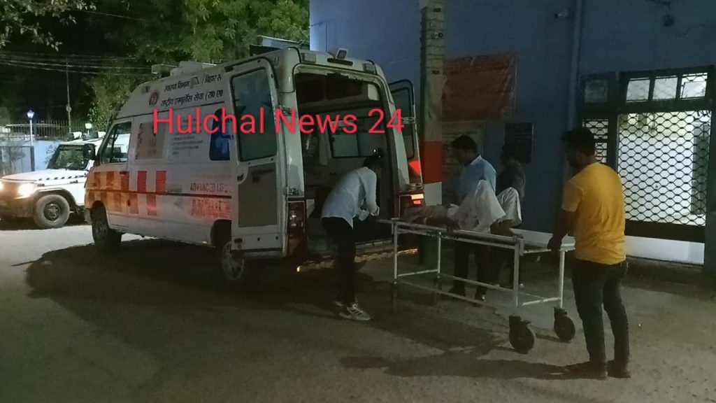 सड़क हादसे में सीआरपीएफ जवान की मौके पर मौत ; पूर्व स्टेशन मास्टर पीएमसीएच रेफर