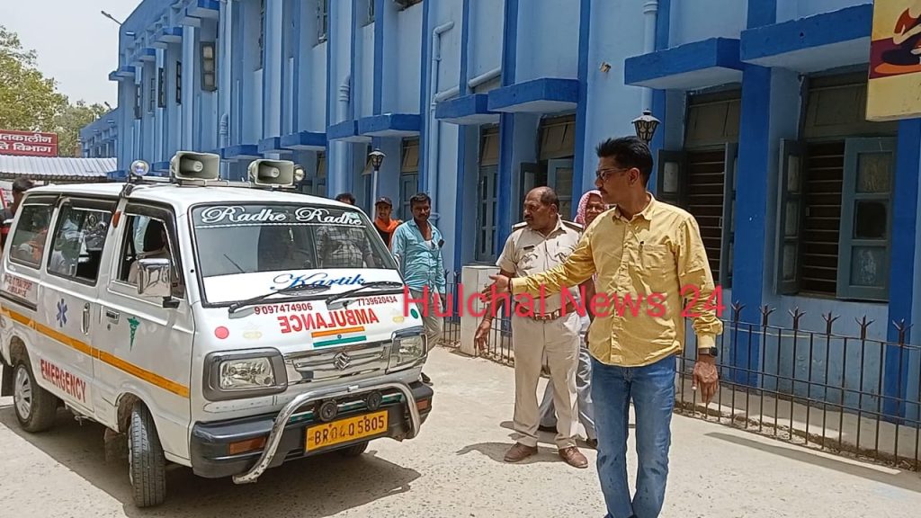 छपरा सदर अस्पताल में छापेमारी के दौरान 4 निजी एंबुलेंस को MVI ने किया जब्त