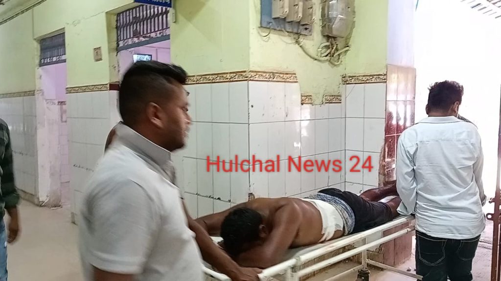 नदी तट पर छेड़खानी के विवाद में युवक को चाकू घोंप किया जख्मी, गंभीर
