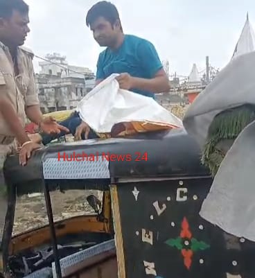 टेंपो के छत में तहखाना बनाकर छुपाई गई थी अंग्रेजी शराब ; चालक गिरफ्तार