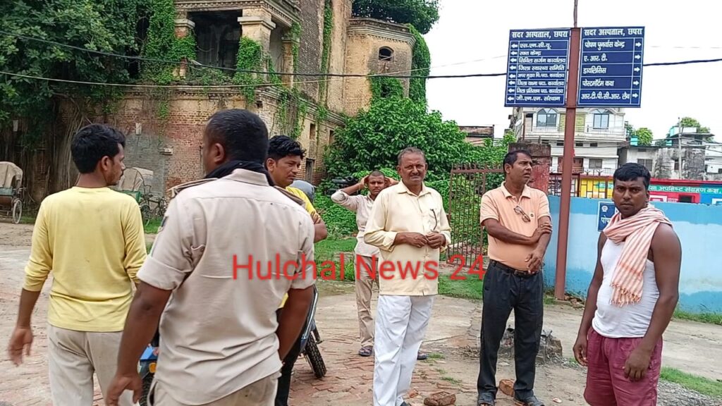 मुखिया के सहयोगी को सिर में गो’ली मारने के बाद सीने पर क’ट्टा रखकर भागे बदमाश