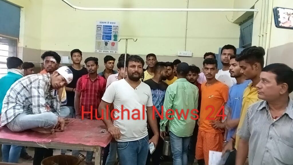 पहले सो’शल मीडिया पर वा’र फिर दो कोचिंग संचालकों की छात्रों के साथ हुई भि’ड़ंत ; पहुंचे अस्पताल