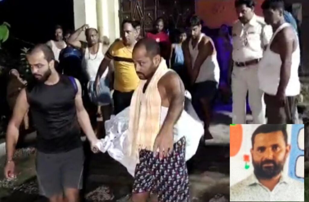 पत्नी से तंग आकर पंच सह प्रॉपर्टी डीलर ने सि’र में गो’ली मार किया वह काम कि पत्नी के सि’र पर आ गया बच्चों का बोझ