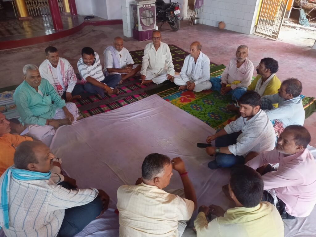बालू माफिया सरकारी बाबुओं के साथ बैठकर करते हैं चाय-नाश्ता, पुलिस नाविकों व चाय-नाश्ते के दुकानदारों को कर रही है परेशान : जनहित फाउंडेशन