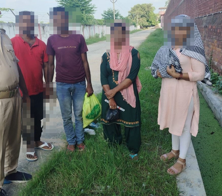 से’क्स रै’केट का उद्भेदन कर पुलिस ने दो महिला समेत चार को किया गि’रफ्तार