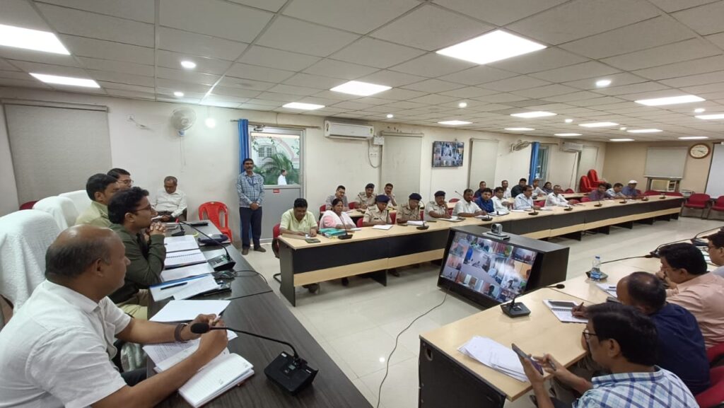 दुर्गा पूजा समिति सदस्यों के लिए Saran DM व SP ने जारी किया गाइडलाइंस ; यह नियम पालन नहीं करने पर होगा FIR