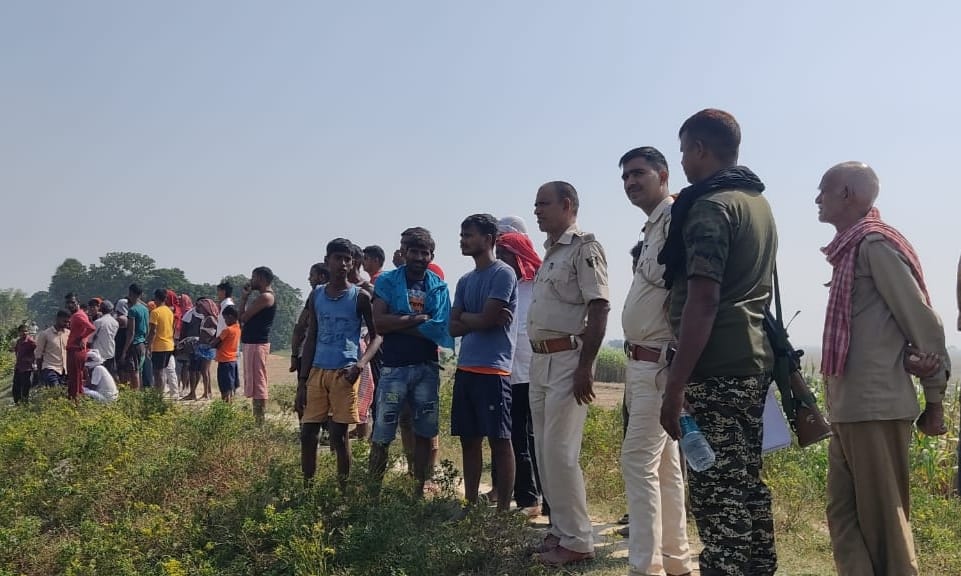 डूबने से दो सगी बहन समेत चार लोगों की गई जान ; परिवार में मा’तम