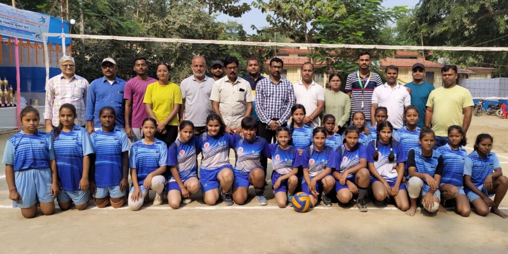 राज्य स्तरीय विधालय वॉलीबॉल प्रतियोगिता का समापन ; 7 नवम्बर से कुस्ती का महाकुंभ तो 8 नवम्बर से फुटबॉल का होगा महा मुकाबला