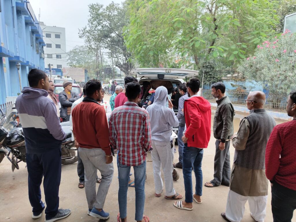 समझौता के लिए जा रहा था ससुराल ; अनियं’त्रित वाहन ने मारी ट’क्कर तो हो गया पटना रे’फर