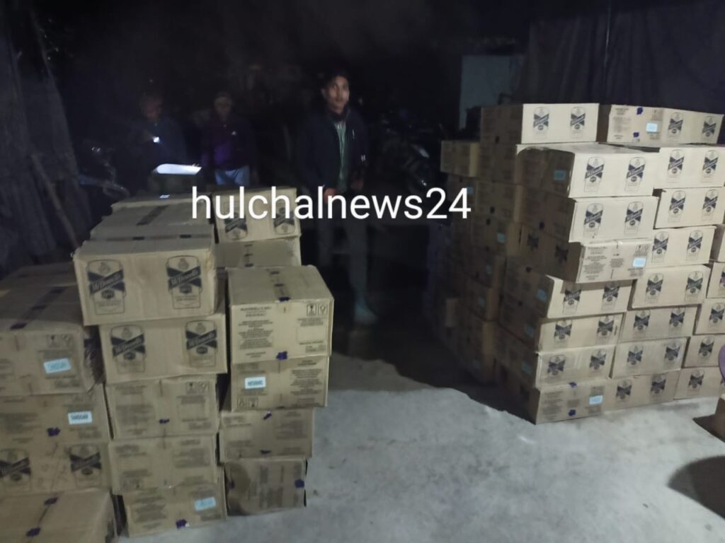 छपरा-आरा पुल से दो ट्रक अंग्रेजी श’राब जब्त ; तीन कारोबारी गि’रफ्तार