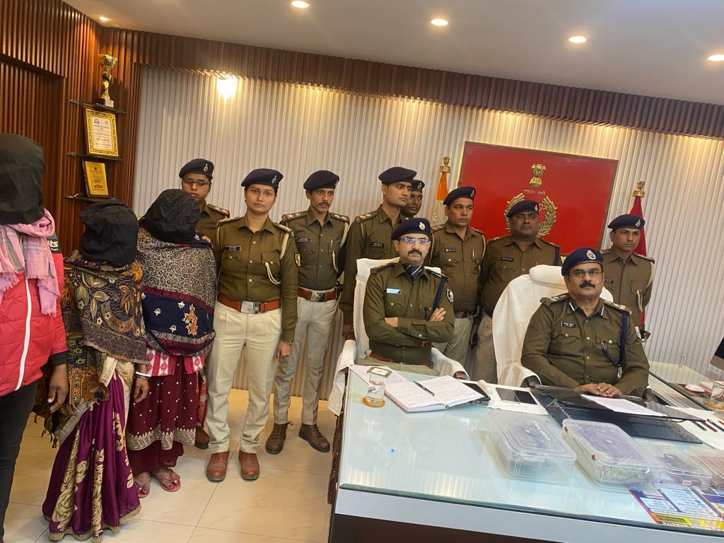 भाजपा नेता के भाई मनोज की ह’त्या का सारण रेंज डीआईजी ने किया खुलासा ; शादीशुदा प्रेमिका को अ’श्लील वीडियो से करता था ब्लै’कमेल