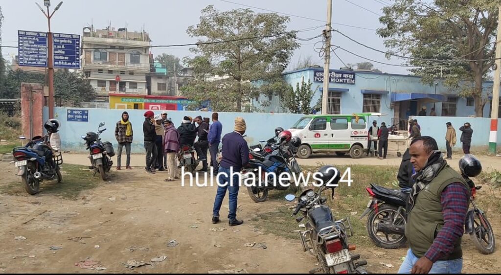 सड़क हा’दसे में फाइनेंस कर्मी समेत दो युवक की मौ’त ; मचा को’हराम