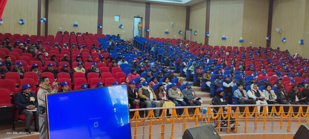 14वें राष्ट्रीय मतदाता दिवस के अवसर पर प्रेक्षा गृह में आयुक्त ने कहा चुनाव प्रक्रिया में सबकी भागीदारी जरूरी