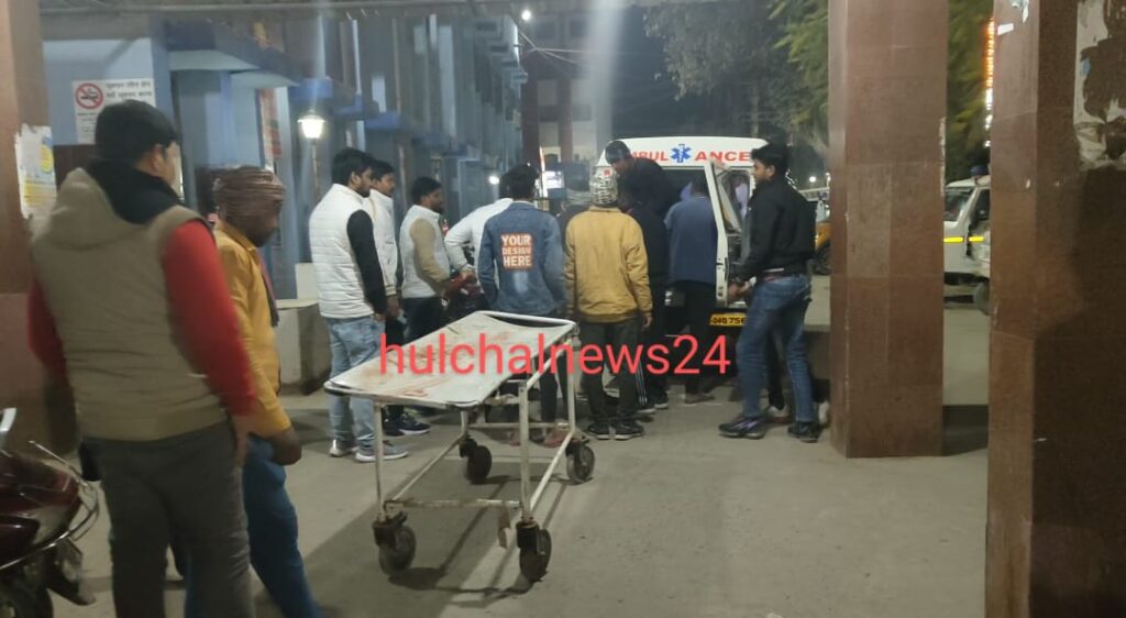 दो बाइकों की आमने-सामने की ट’क्कर में एक युवक की मौ’त ; दूसरा गंभीर स्थिति में पटना रेफर