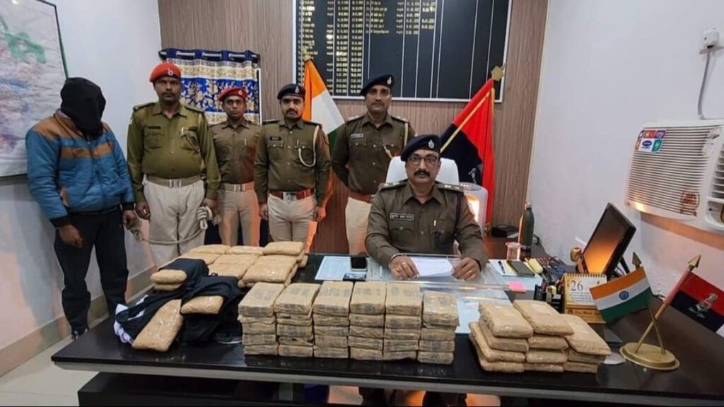 7 करोड़ का च’रस जब्त, बुलेटप्रूफ जैकेट की तरह शरीर में पहना था त’स्कर