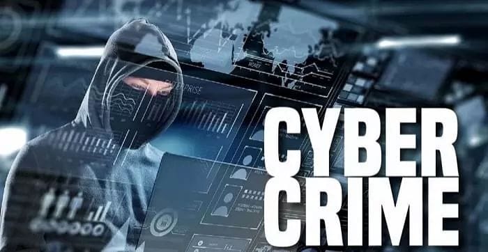 मोबाइल चोरी कर अकाउंट कर देते थे खाली ; फोन-पे नंबर से पुलिस ने तीन साइबर अपराधियोंको किया गिरफ्तार